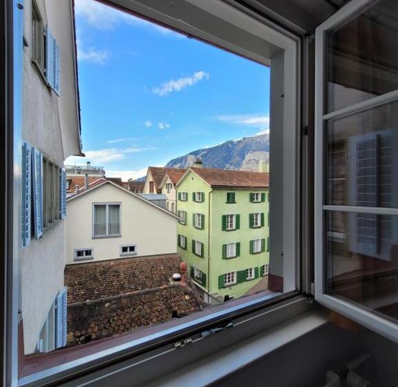 三人经典房间, Zunfthaus Zur Rebleuten