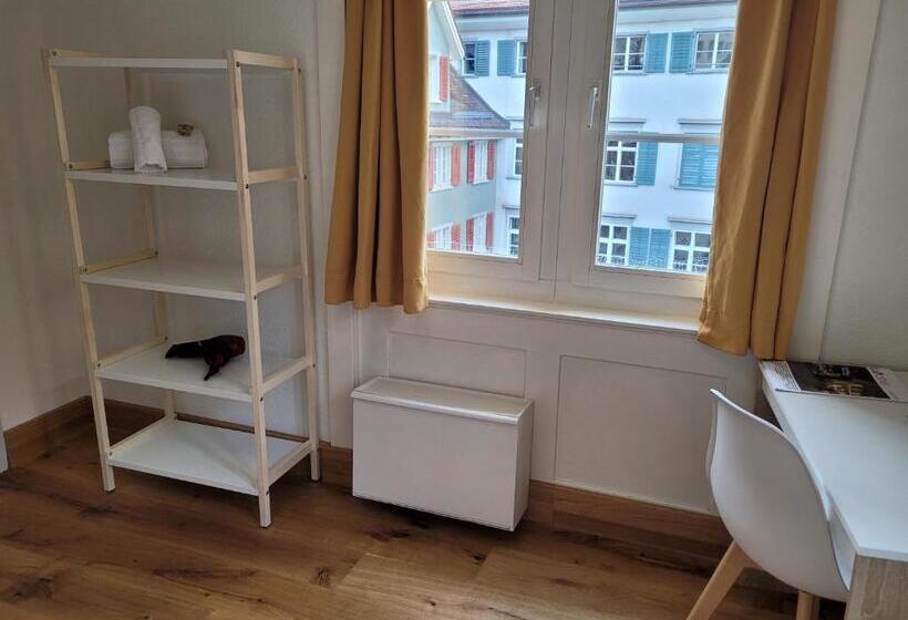 标准单人间共用浴室, Zunfthaus Zur Rebleuten
