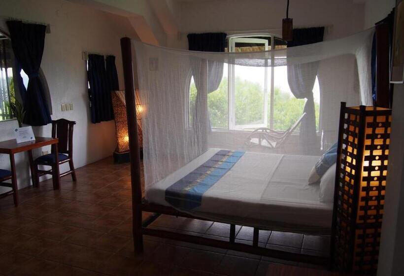 سوییت, The Blue Orchid Resort