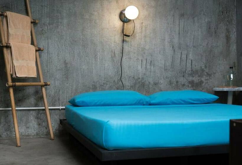 غرفة سوبيريور, The Flying Fish Hostel