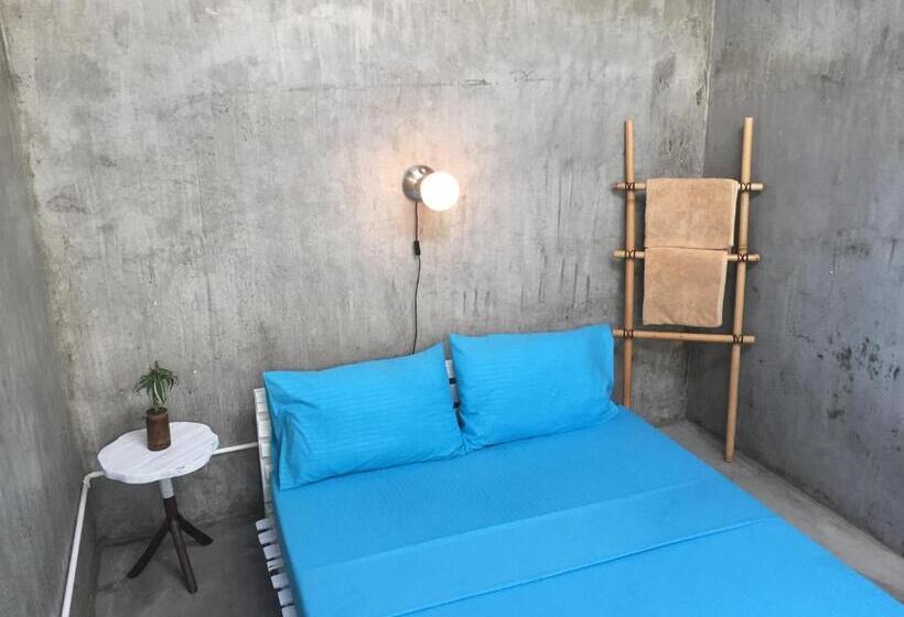 غرفة قياسية, The Flying Fish Hostel