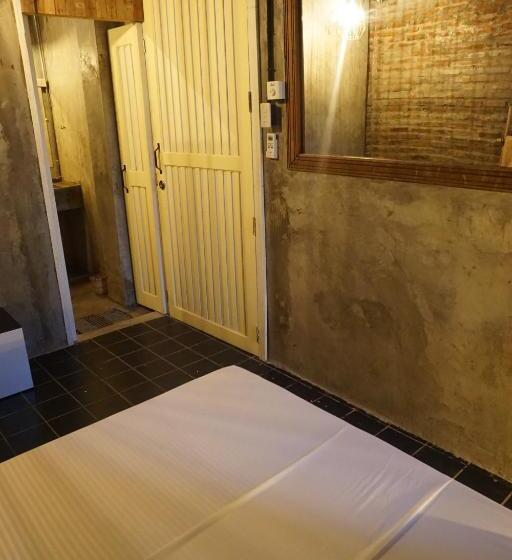 غرفة سوبيريور, The Flying Fish Hostel