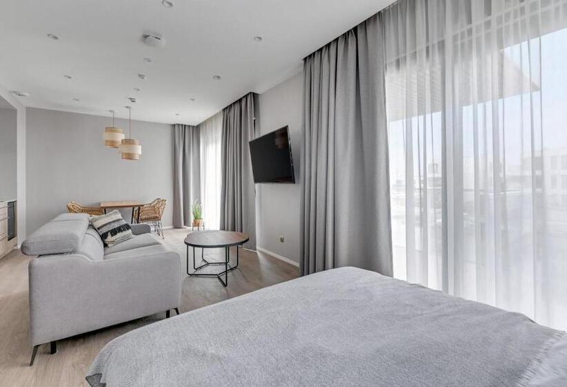 إستوديو قياسى, Grano Hotel Solmarina