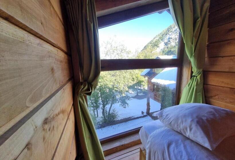 四人标准间, Rocanegra Mountain Lodge