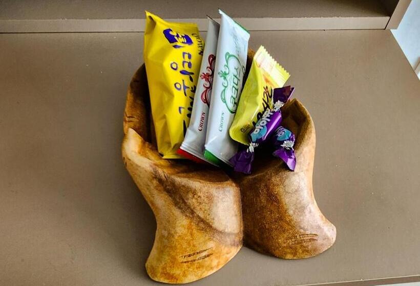 オーシャンビュースタンダードルーム, Sometimes Jeju