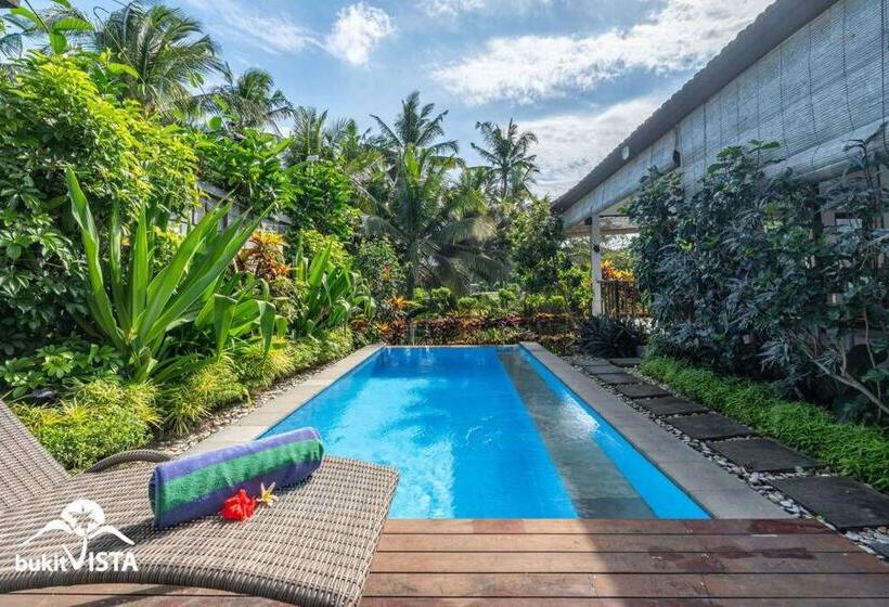 غرفة قياسية مطلّة علي حمام السباحة, Rumah Taman Kutuh