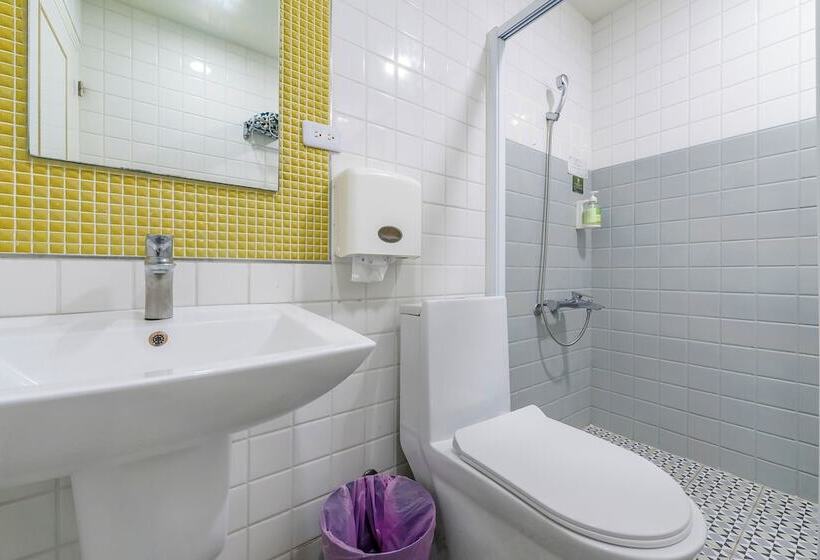 اتاق استاندارد با بالکن و چشم‌انداز دریا, Happiness Ocean View B&b