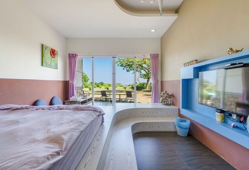 اتاق استاندارد با بالکن و چشم‌انداز دریا, Happiness Ocean View B&b