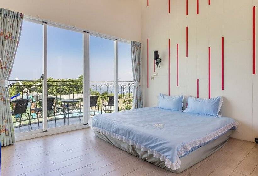 اتاق استاندارد چهار تخته با چشم‌انداز دریا, Happiness Ocean View B&b