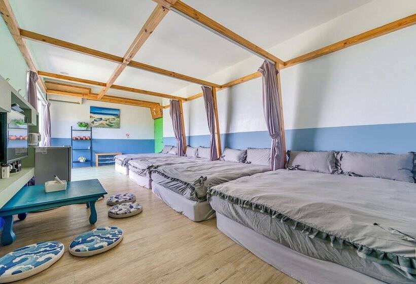 اتاق خانوادگی با چشم‌انداز دریا, Happiness Ocean View B&b