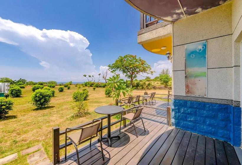 اتاق استاندارد با بالکن و چشم‌انداز دریا, Happiness Ocean View B&b