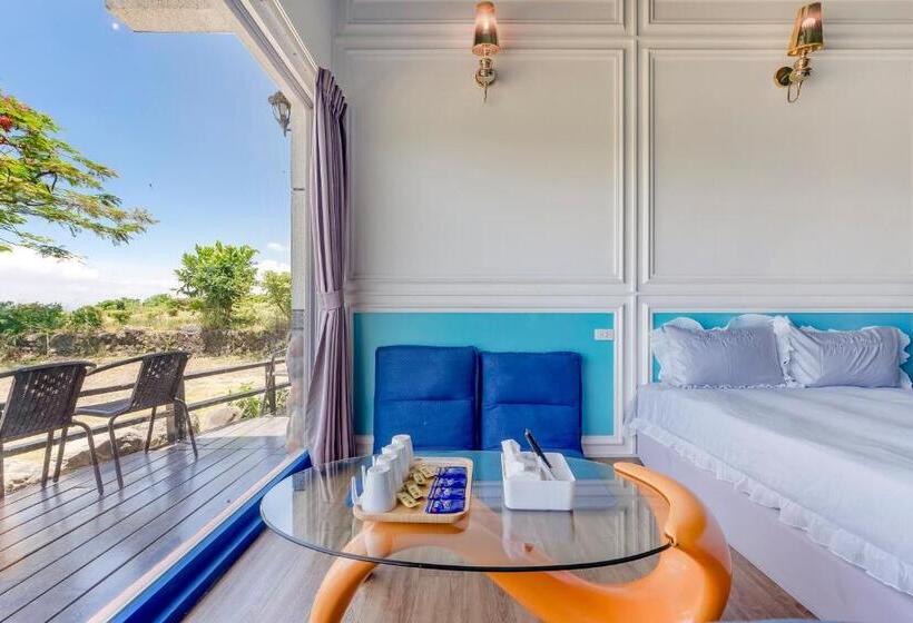 اتاق استاندارد چهارنفره با بالکن, Happiness Ocean View B&b