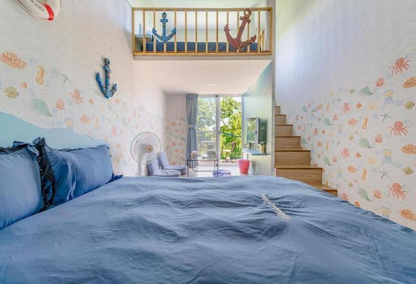 اتاق استاندارد سه تخته با بالکن, Happiness Ocean View B&b