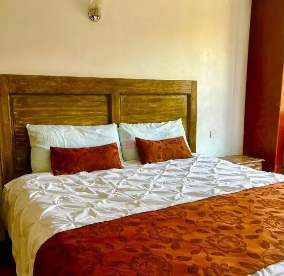 ファミリールーム, Pedregal