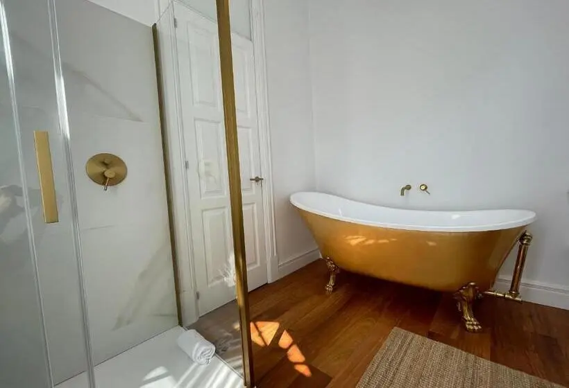 سوئیت با بالکن, Villa Boutique 1880