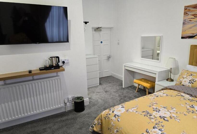 デラックスルーム, Rooms At The Boot And Shoe