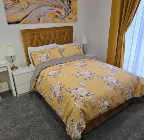 デラックスルーム, Rooms At The Boot And Shoe