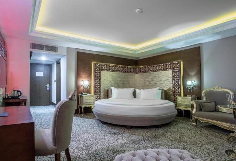 سوئیت با تخت بزرگ, Liman Hotel & Casino By Merit