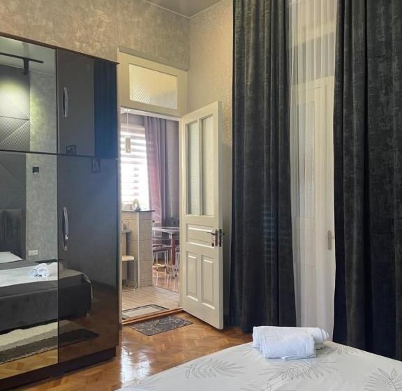 اتاق استاندارد, Nits Guest House