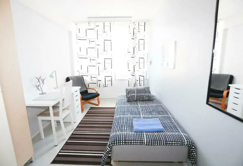 Standard Yhden Hengen Huone Jaettu Kylpyhuone, Bed&breakfast Tuure