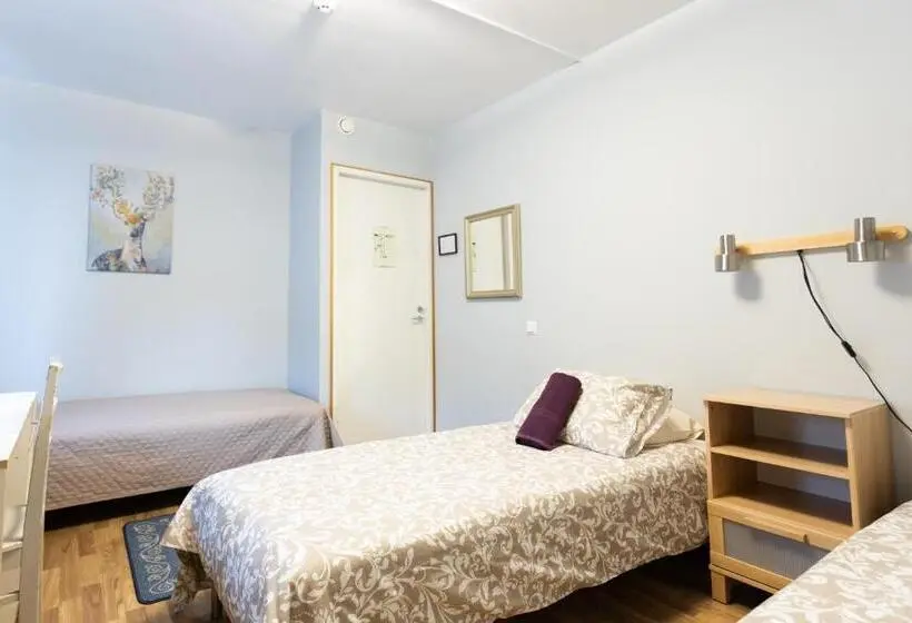 Standard Kolmen Hengen Huone Jaettu kylpyhuone, Bed&breakfast Tuure