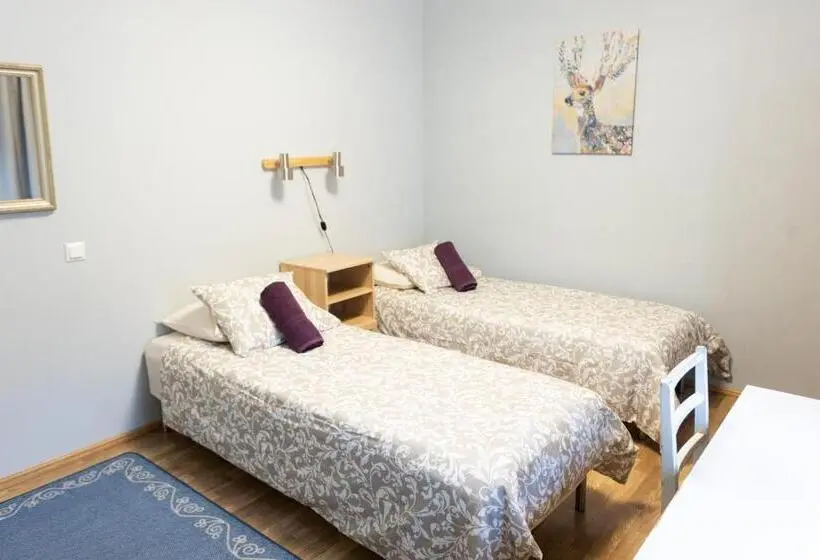Standard Kolmen Hengen Huone Jaettu kylpyhuone, Bed&breakfast Tuure