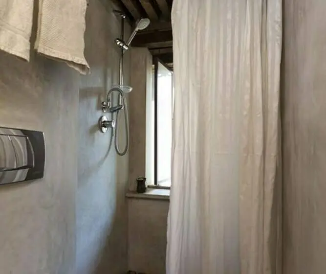 اتاق لوکس, Traditional Homes Swotha