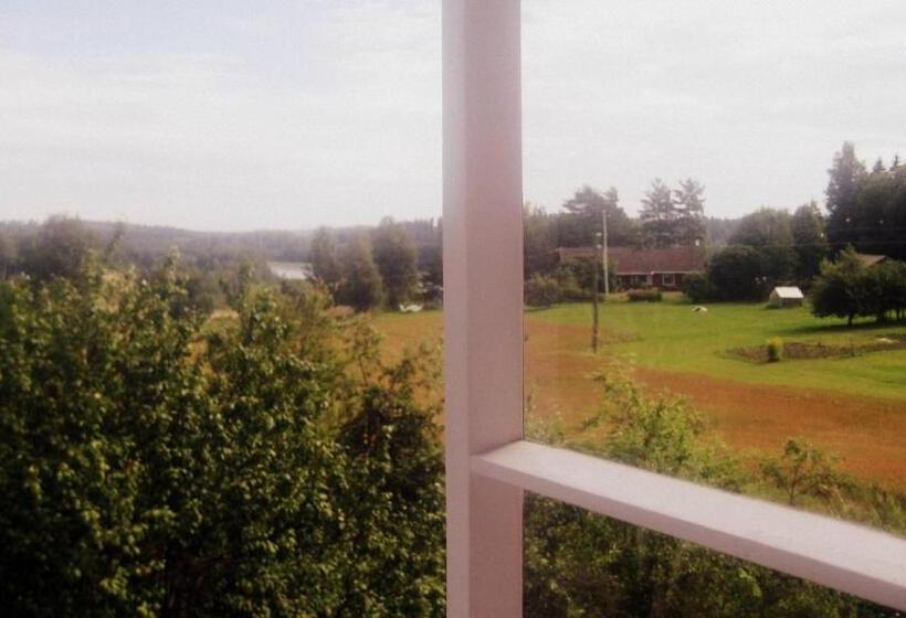 Quarto Estandar Banheiro Compartilhado, Villa Dönsby