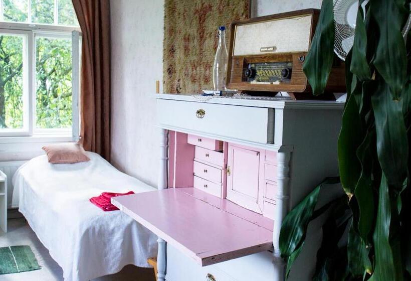 Quarto Estandar Banheiro Compartilhado, Villa Dönsby