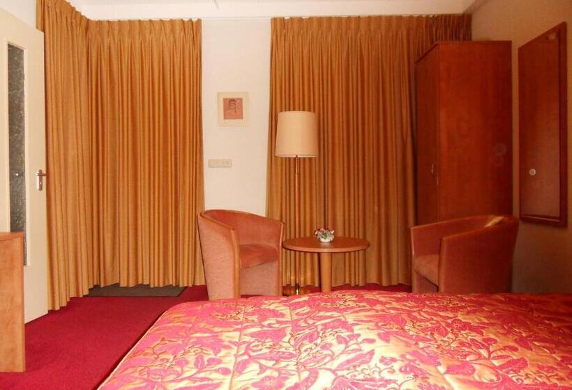 غرفة قياسية مطلّة علي الحديقة, Villa Voorncamp