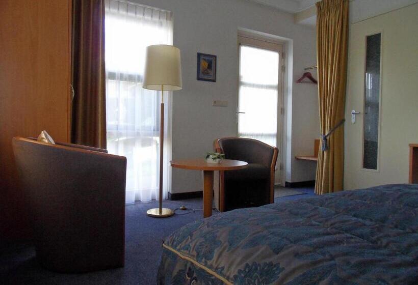 غرفة قياسية مطلّة علي الحديقة, Villa Voorncamp