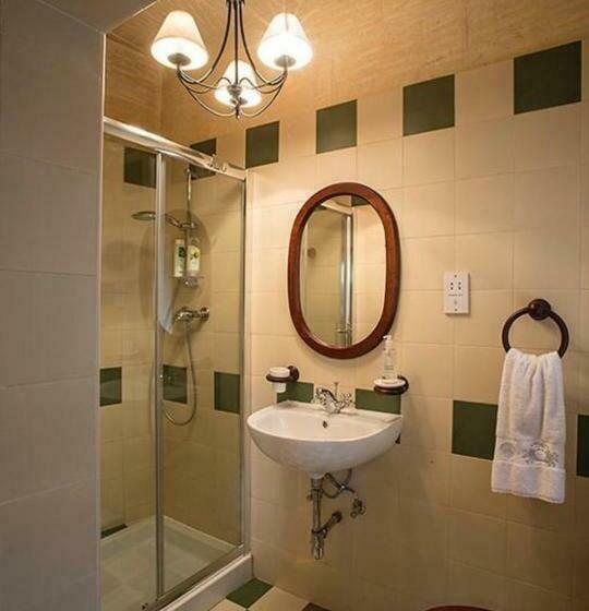 اتاق لوکس, Betty Cake B&b