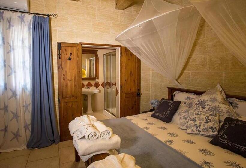 اتاق استاندارد, Betty Cake B&b