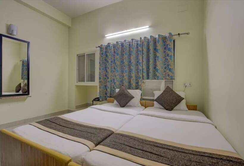 חדר סטנדרט, Akashdeep