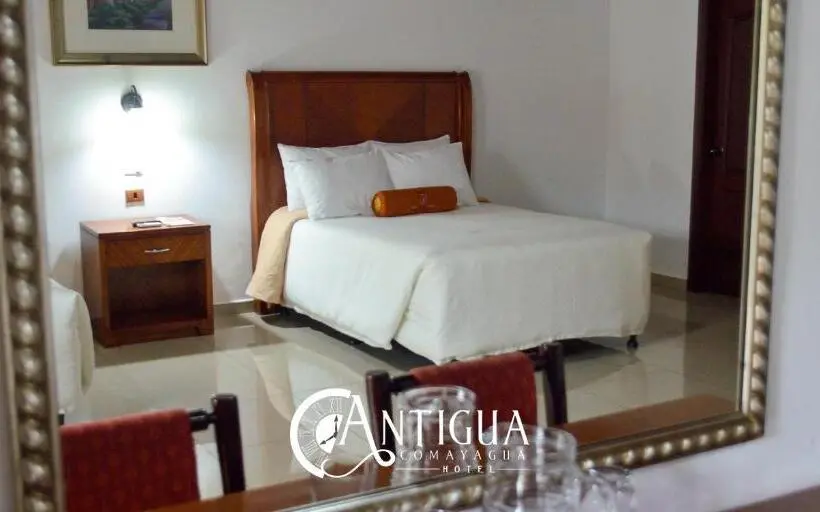 اتاق استاندارد چهار تخته, Antigua Comayagua