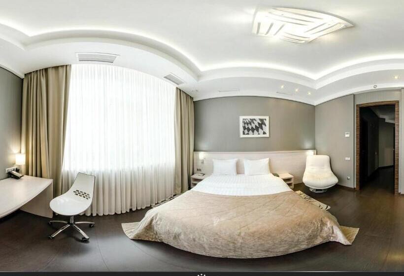 اتاق کلاسیک, Arena