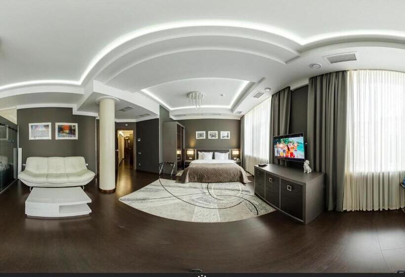 اتاق لوکس, Arena