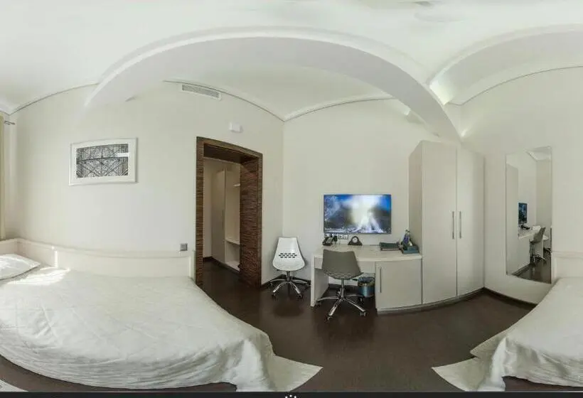 Habitació Clàssica, Arena