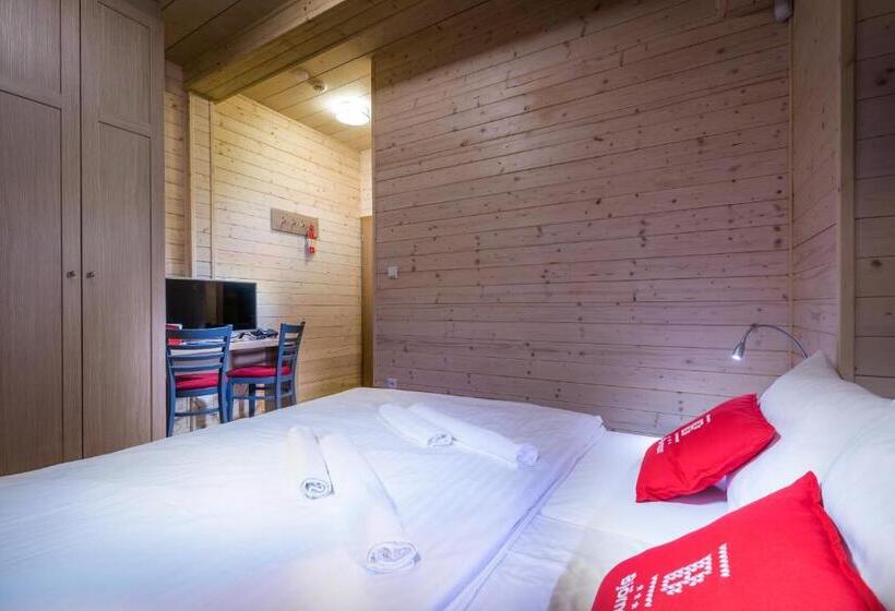 Номер Стандарт, Björnson Jasná & Björnson Tree Houses