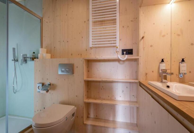 Номер Стандарт, Björnson Jasná & Björnson Tree Houses