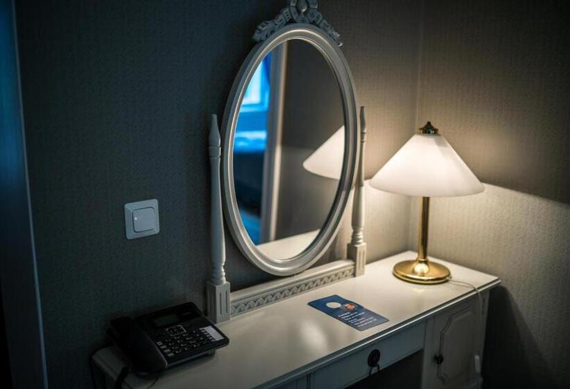 套房, Karolineburg Manor House