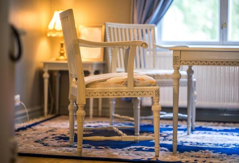 套房, Karolineburg Manor House