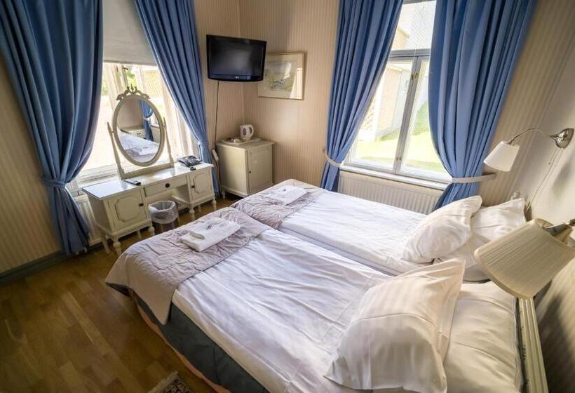 标准间, Karolineburg Manor House