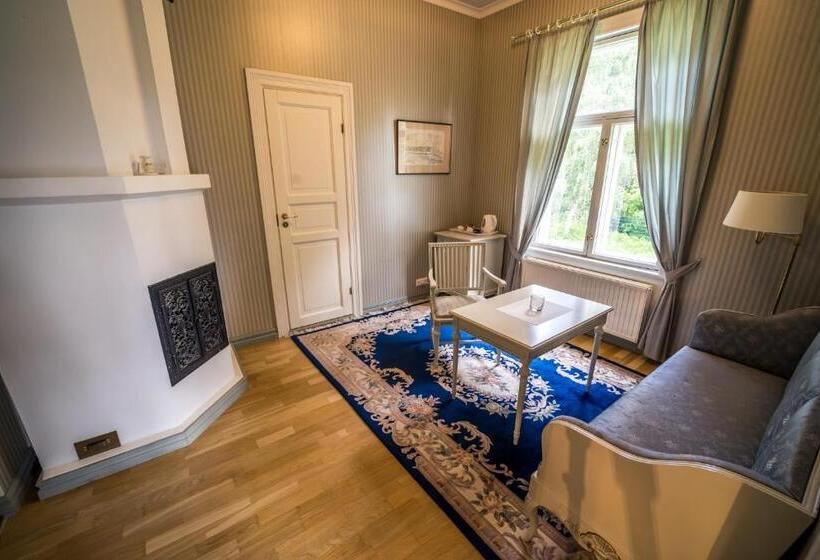 套房, Karolineburg Manor House