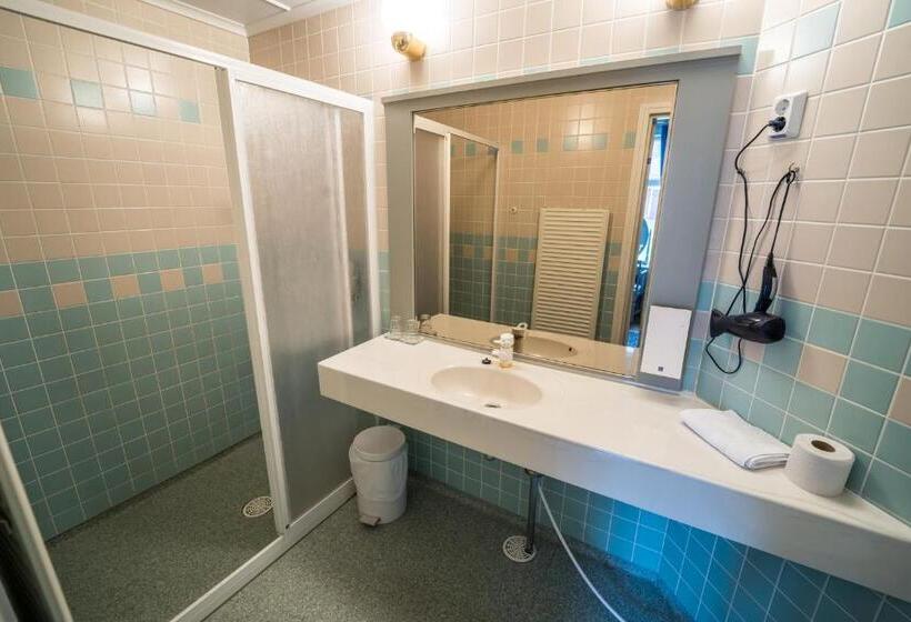 标准间, Karolineburg Manor House