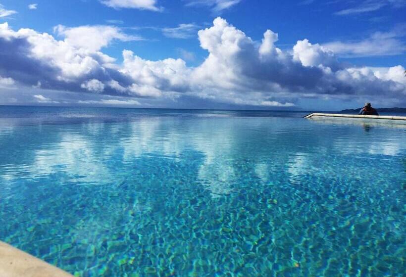 패밀리 룸 바다 전망, Libertalia