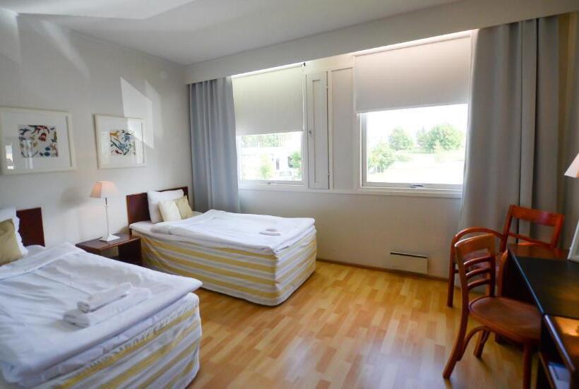 غرفة قياسية, Sea Front