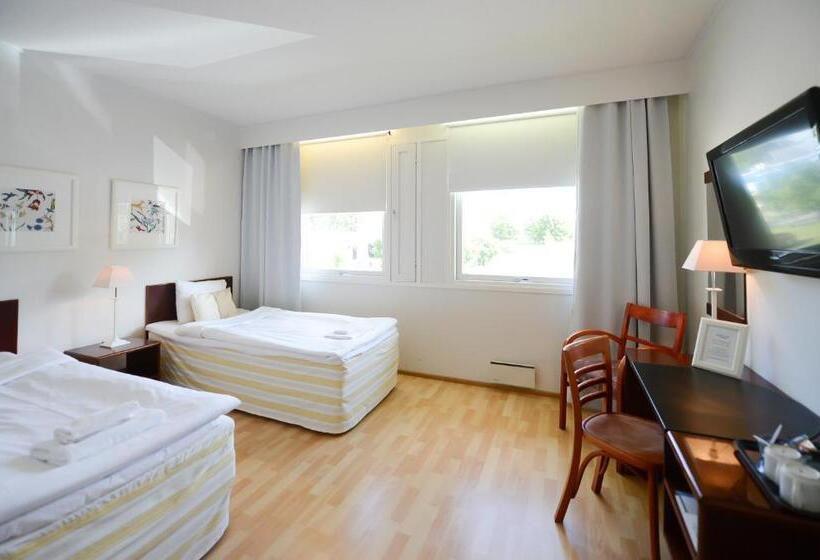 غرفة قياسية, Sea Front