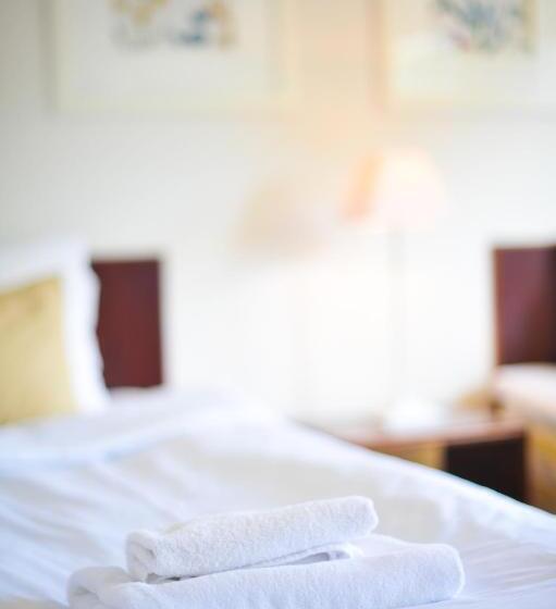 غرفة قياسية مطلّة علي البحر, Sea Front