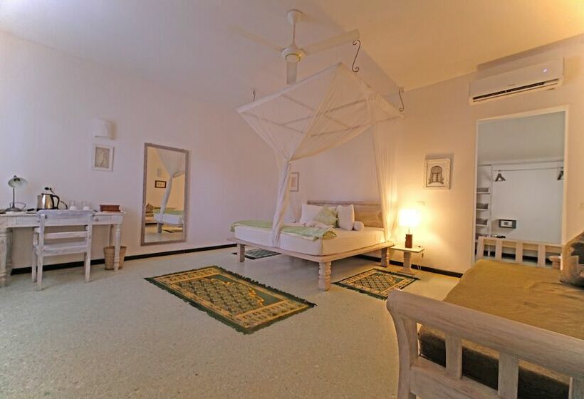 سوییت جونیور, Pongwe Bay Resort